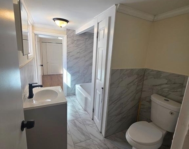 1137 Buttonwood Street - Photo Thumbnail 13