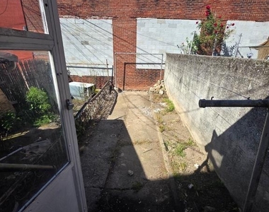 1137 Buttonwood Street - Photo Thumbnail 9