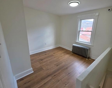 419 Bell Alley - Photo Thumbnail 7