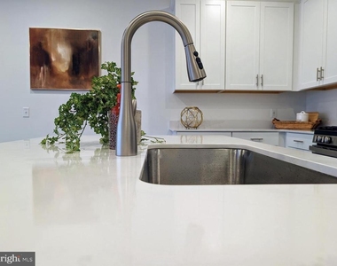 263 Aaron Truehart Way - Photo Thumbnail 5