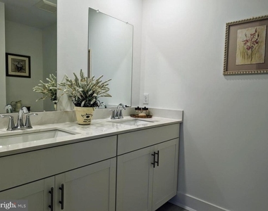 263 Aaron Truehart Way - Photo Thumbnail 11