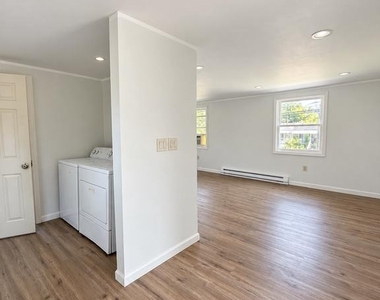 1018 W Browning Road - Photo Thumbnail 4