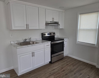 1018 W Browning Road - Photo Thumbnail 5