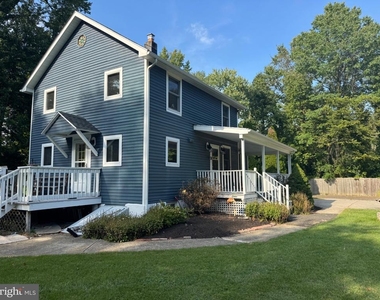 308 W Pages Lane - Photo Thumbnail 1