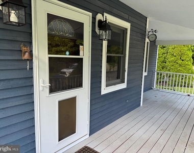 308 W Pages Lane - Photo Thumbnail 2