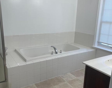 9012 Chestnut Avenue - Photo Thumbnail 12