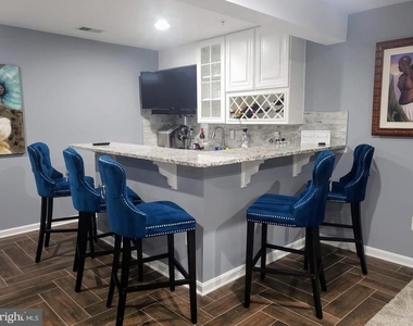 8005 Grayden Lane - Photo Thumbnail 21