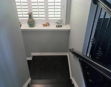 8005 Grayden Lane - Photo Thumbnail 10
