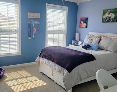 8005 Grayden Lane - Photo Thumbnail 19