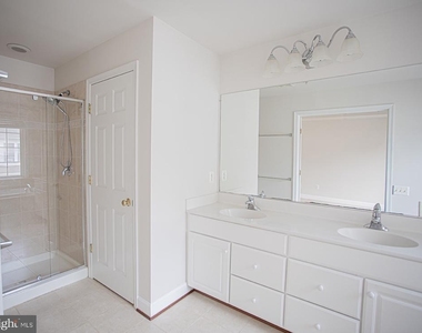 12910 Ethel Rose Way - Photo Thumbnail 34