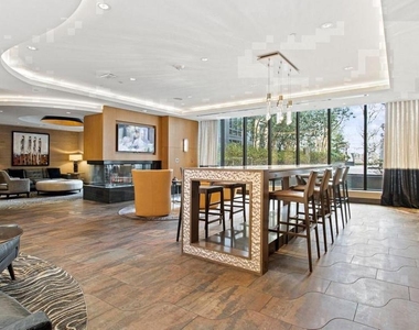 8300 Wisconsin Avenue - Photo Thumbnail 5