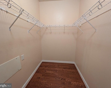 501 Hungerford Drive - Photo Thumbnail 7