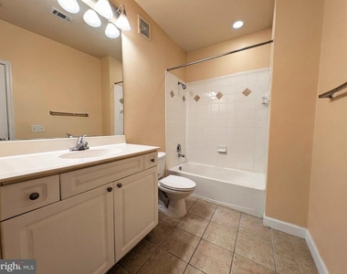 501 Hungerford Drive - Photo Thumbnail 11