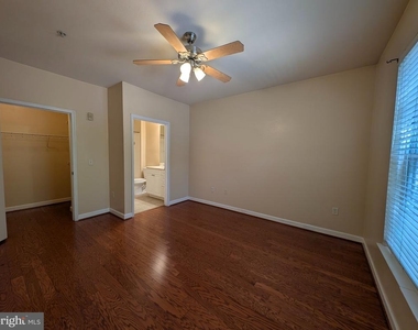 501 Hungerford Drive - Photo Thumbnail 6