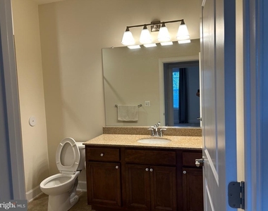 10530 Resort Road - Photo Thumbnail 4