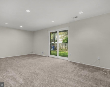 10738 Bridlerein Terrace - Photo Thumbnail 25