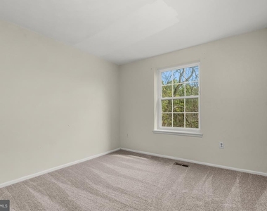 10738 Bridlerein Terrace - Photo Thumbnail 19