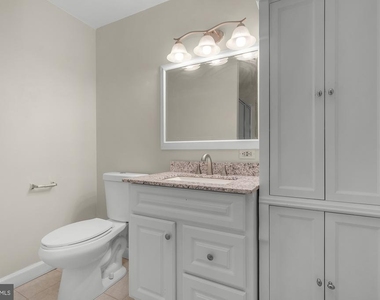 10738 Bridlerein Terrace - Photo Thumbnail 17
