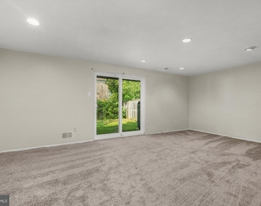 10738 Bridlerein Terrace - Photo Thumbnail 24