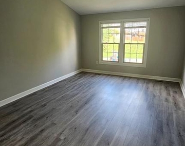 6089 Flagstone Court - Photo Thumbnail 11