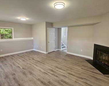 6089 Flagstone Court - Photo Thumbnail 22