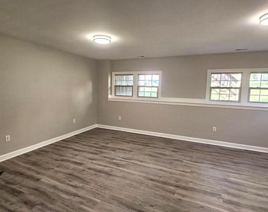 6089 Flagstone Court - Photo Thumbnail 24