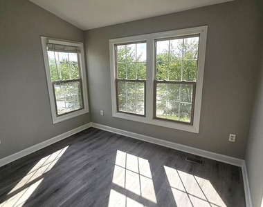 6089 Flagstone Court - Photo Thumbnail 20