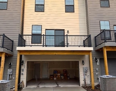 709 Compass Way - Photo Thumbnail 20
