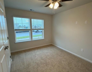 709 Compass Way - Photo Thumbnail 3