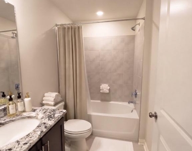 709 Compass Way - Photo Thumbnail 17