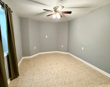 2608 Capital Court - Photo Thumbnail 15