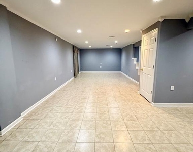 2608 Capital Court - Photo Thumbnail 12