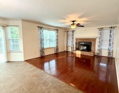 2608 Capital Court - Photo Thumbnail 9