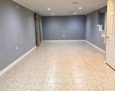 2608 Capital Court - Photo Thumbnail 11