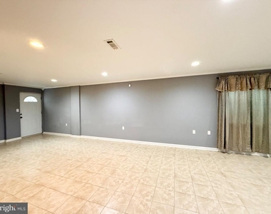 2608 Capital Court - Photo Thumbnail 14