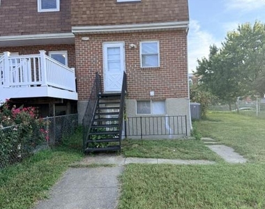 710 Kingston Road - Photo Thumbnail 18