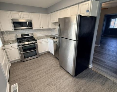 710 Kingston Road - Photo Thumbnail 5