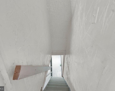 510 S Smallwood Street - Photo Thumbnail 5