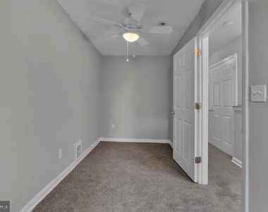 510 S Smallwood Street - Photo Thumbnail 3