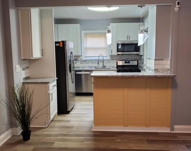 5640 Govane Avenue - Photo Thumbnail 1