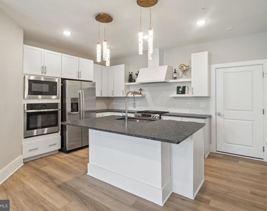 2506 W Peninsula Drive - Photo Thumbnail 6