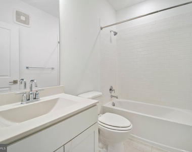 2506 W Peninsula Drive - Photo Thumbnail 14