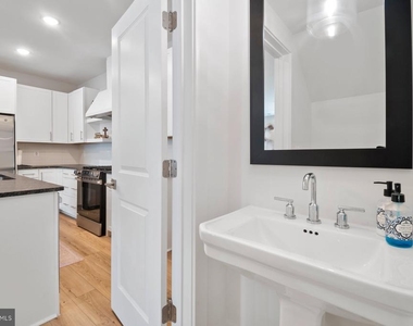 2506 W Peninsula Drive - Photo Thumbnail 7