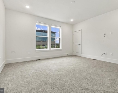 2506 W Peninsula Drive - Photo Thumbnail 20