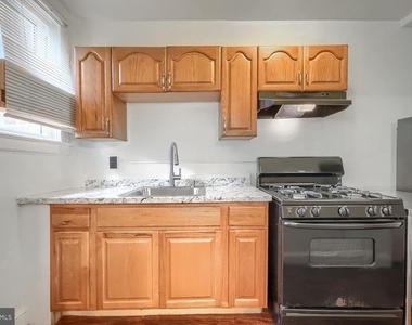 3223 Elmley Avenue - Photo Thumbnail 4