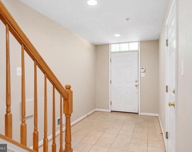 2418 Killarney Terrace - Photo Thumbnail 10