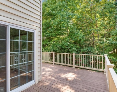 2418 Killarney Terrace - Photo Thumbnail 32