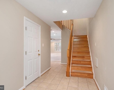2418 Killarney Terrace - Photo Thumbnail 11