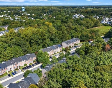2418 Killarney Terrace - Photo Thumbnail 46