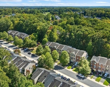 2418 Killarney Terrace - Photo Thumbnail 5